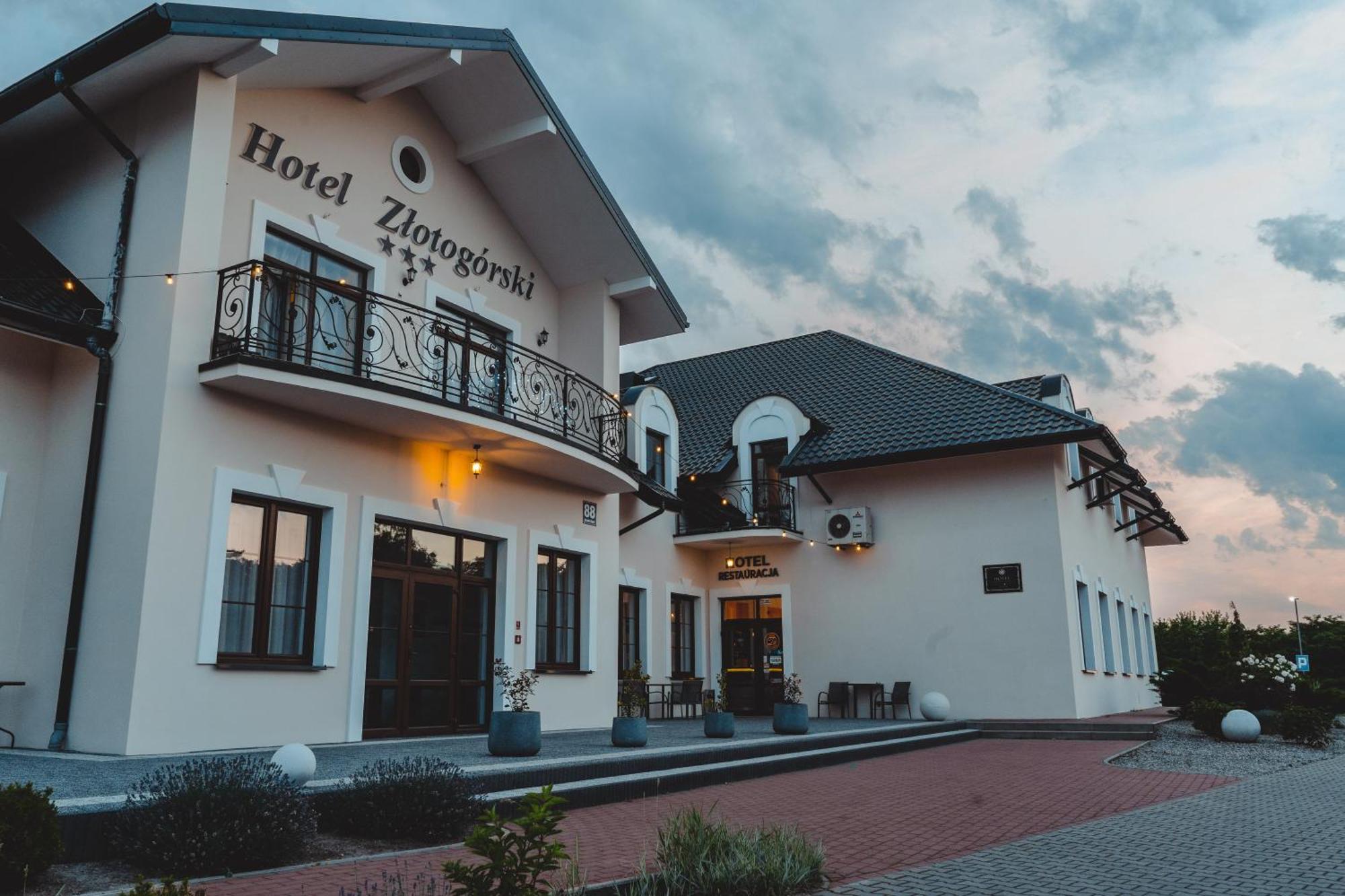 Hotel Zlotogorski Koscielec Exteriör bild